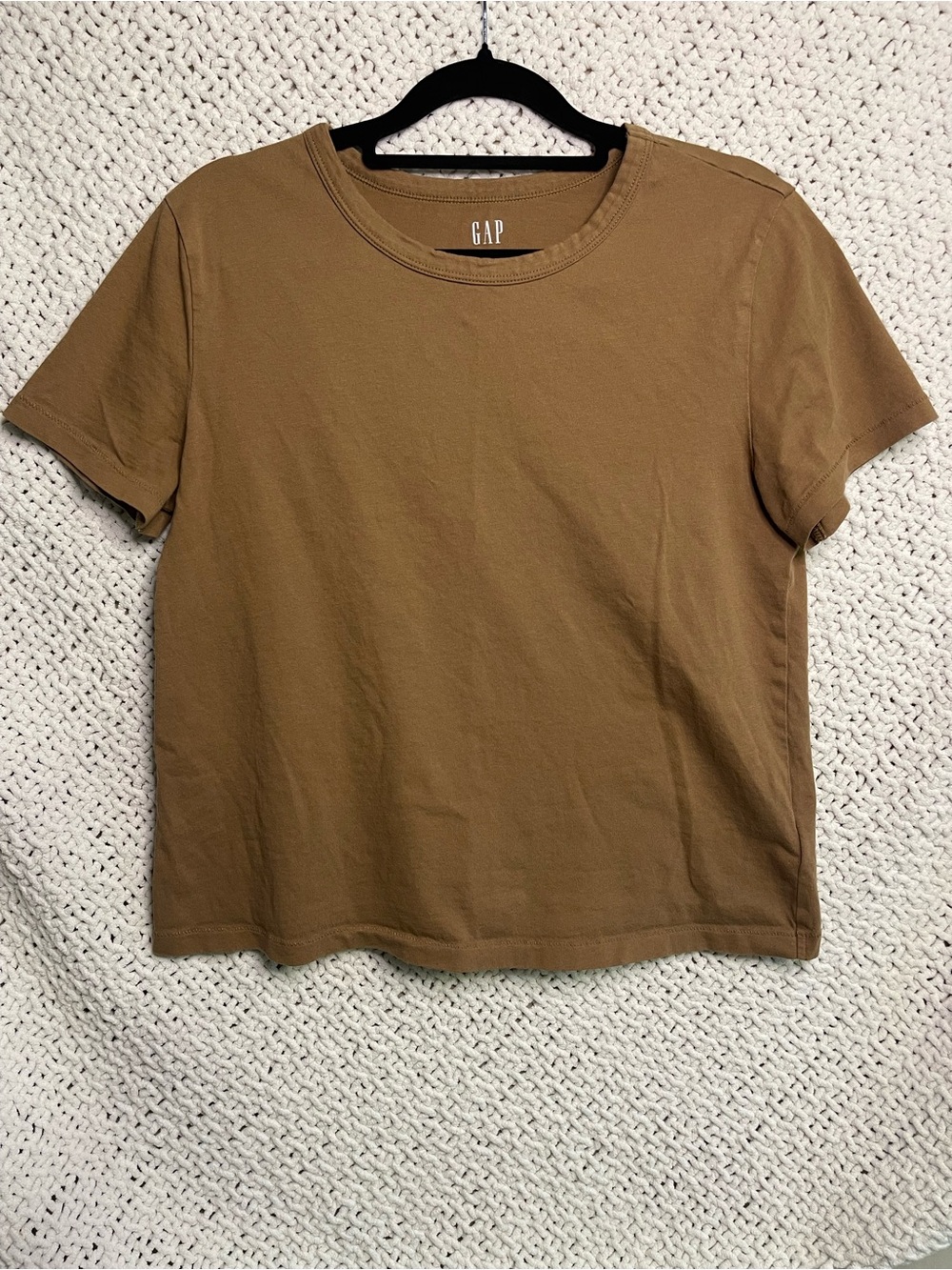 GAP Short Sleeve Crewneck Tee in Caramel